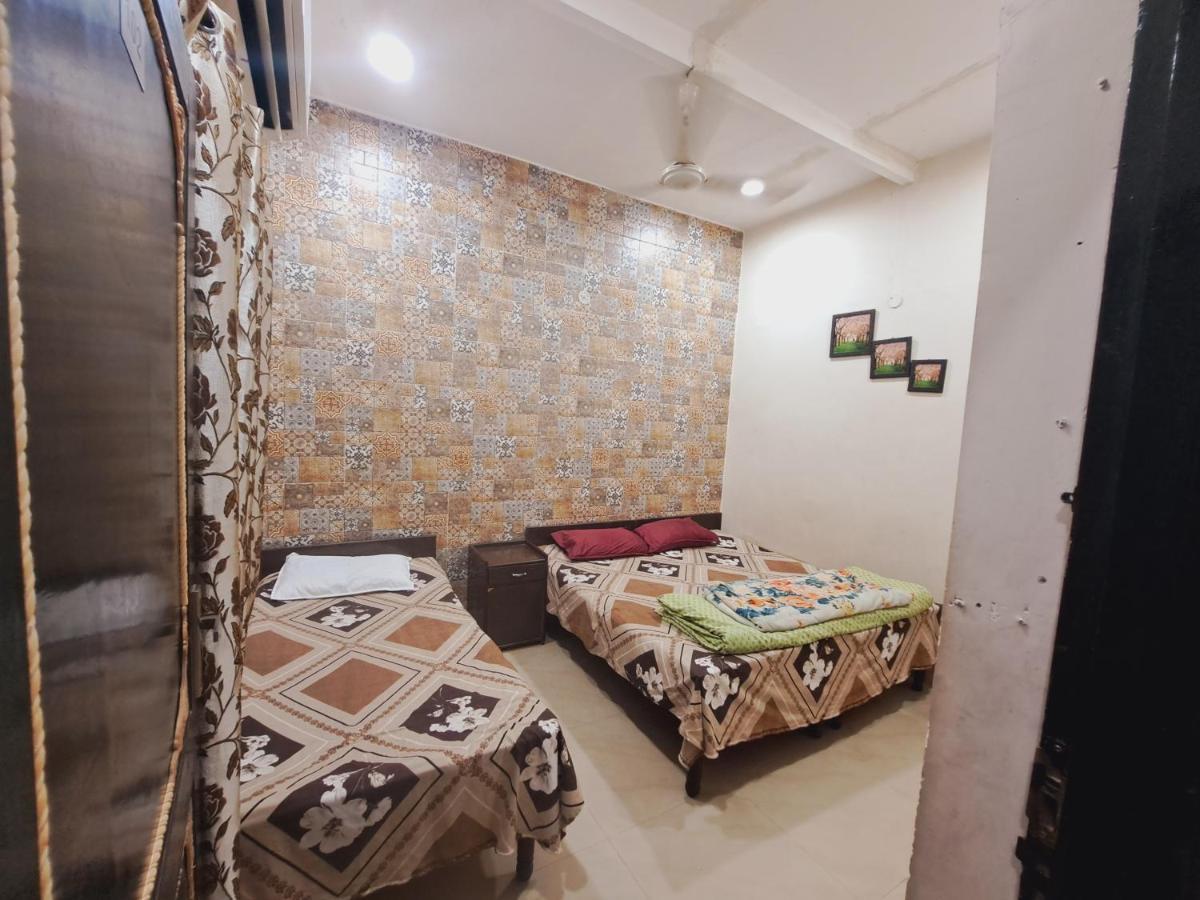 Sufi Khandar Home Stay New Delhi Exterior photo