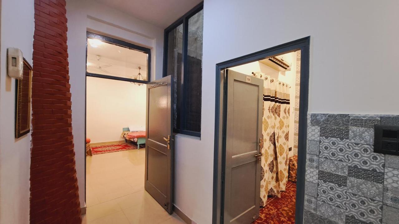 Sufi Khandar Home Stay New Delhi Exterior photo
