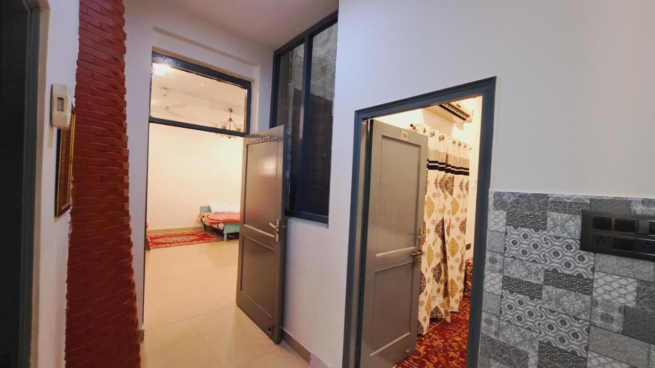 Sufi Khandar Home Stay New Delhi Exterior photo